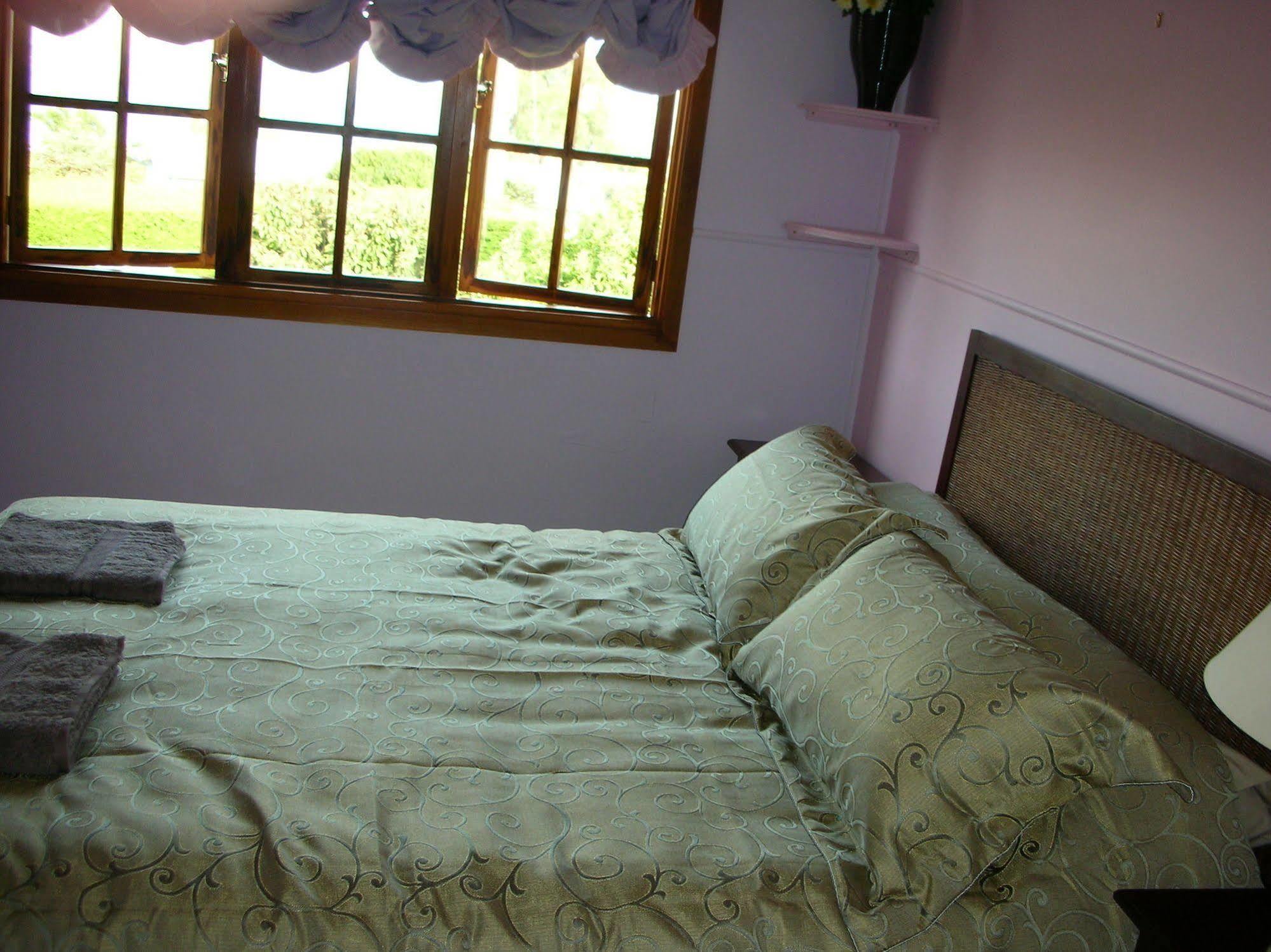 Cedar Cottages Blackmans Bay Екстер'єр фото