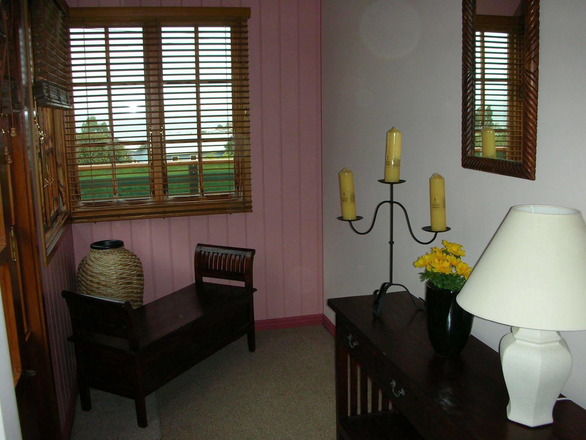 Cedar Cottages Blackmans Bay Екстер'єр фото